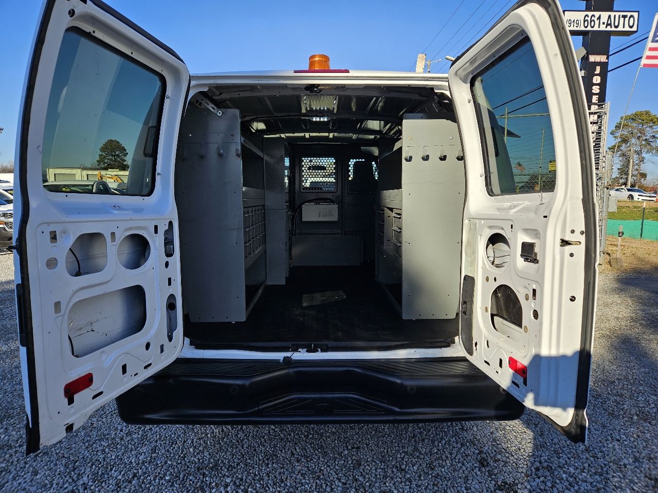 Used 2014 Ford E-250 - photo 18