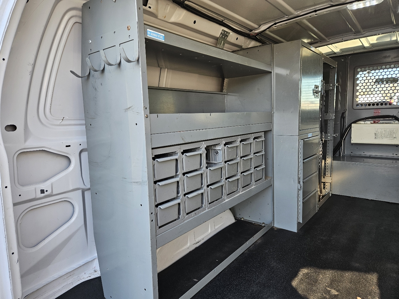 Used 2014 Ford E-250 - photo 20