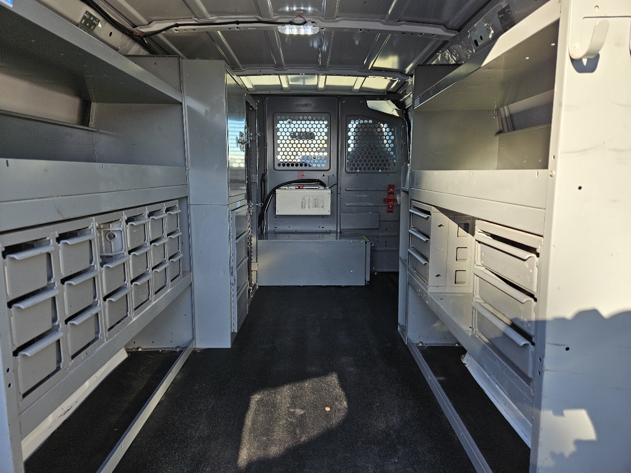 Used 2014 Ford E-250 - photo 21