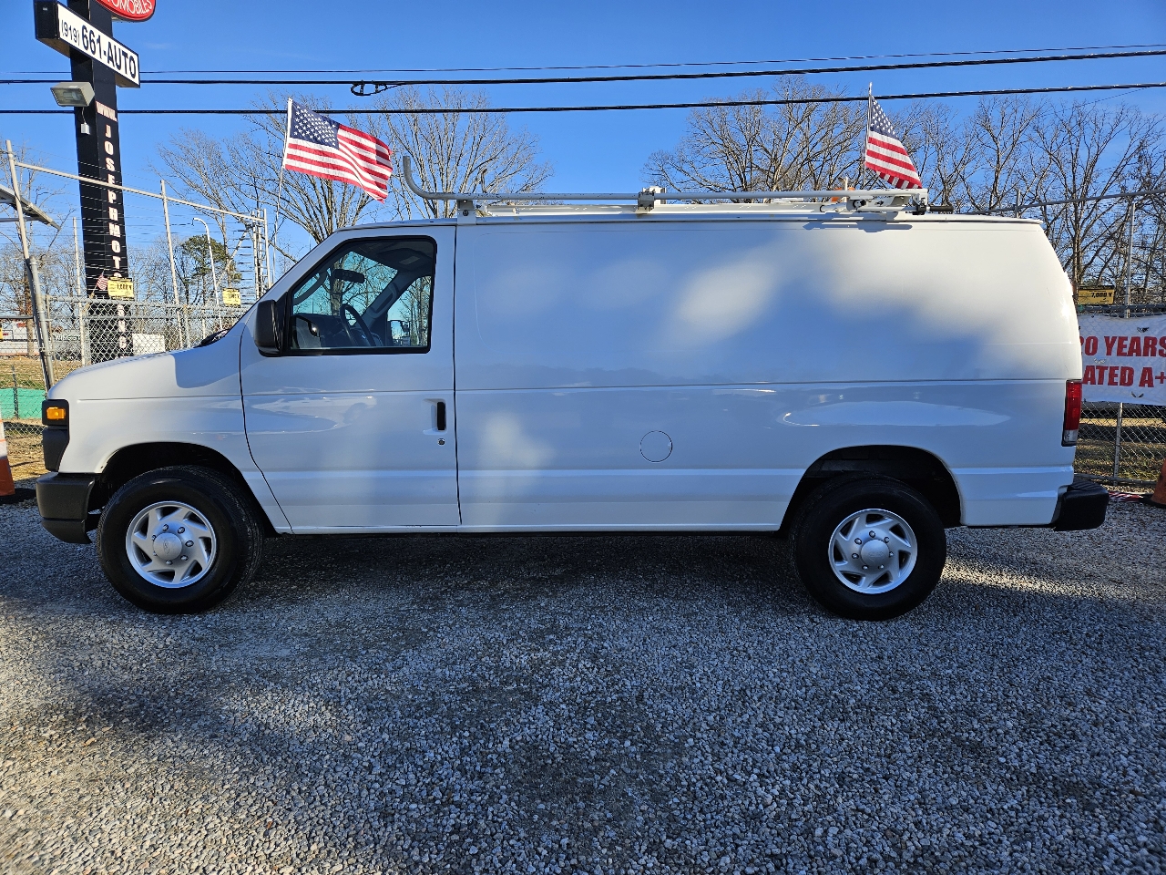 Used 2014 Ford E-250 - photo 5