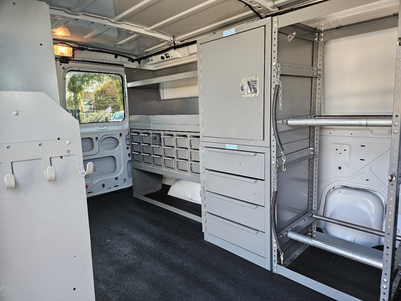Used 2014 Ford E-250 - photo 26