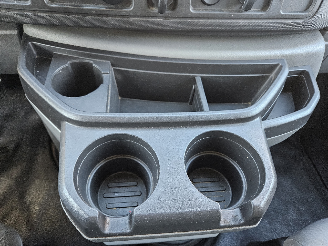 Used 2014 Ford E-250 - photo 41