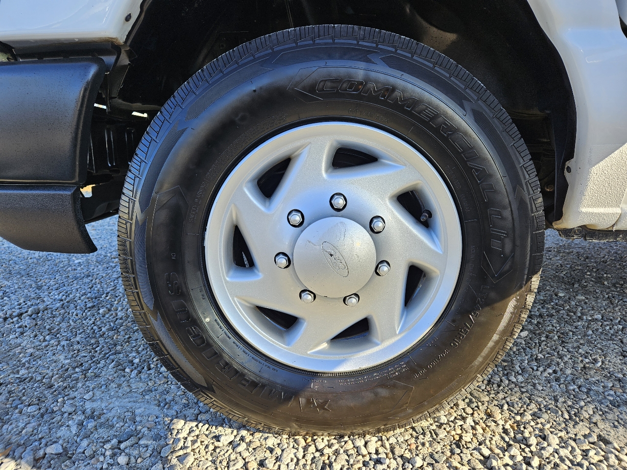 Used 2014 Ford E-250 - photo 49