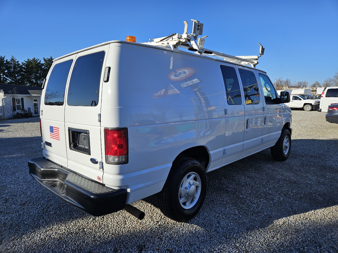 Used 2014 Ford E-250 - photo 7