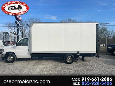 Used 2021 Ford E-350 - photo 1