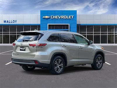 2016 Toyota Highlander 4x4 SUV for sale #P1530A - photo 2