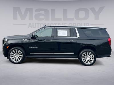 Used 2022 GMC Yukon XL - photo 1