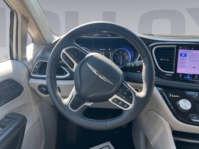 Used 2023 Chrysler Pacifica - photo 15