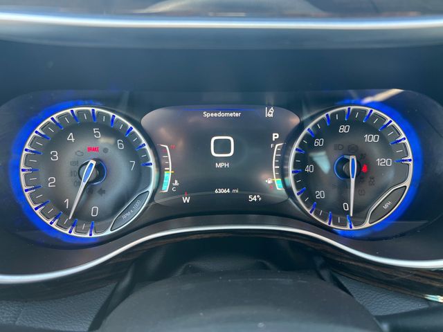 Used 2023 Chrysler Pacifica - photo 16