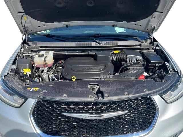 Used 2023 Chrysler Pacifica - photo 22
