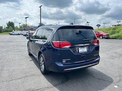 2020 Chrysler Pacifica FWD Minivan for sale #5178 - photo 2
