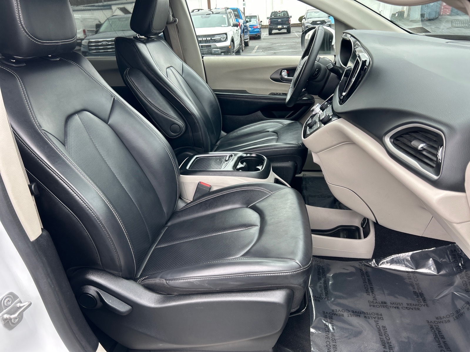 Used 2023 Chrysler Pacifica - photo 20