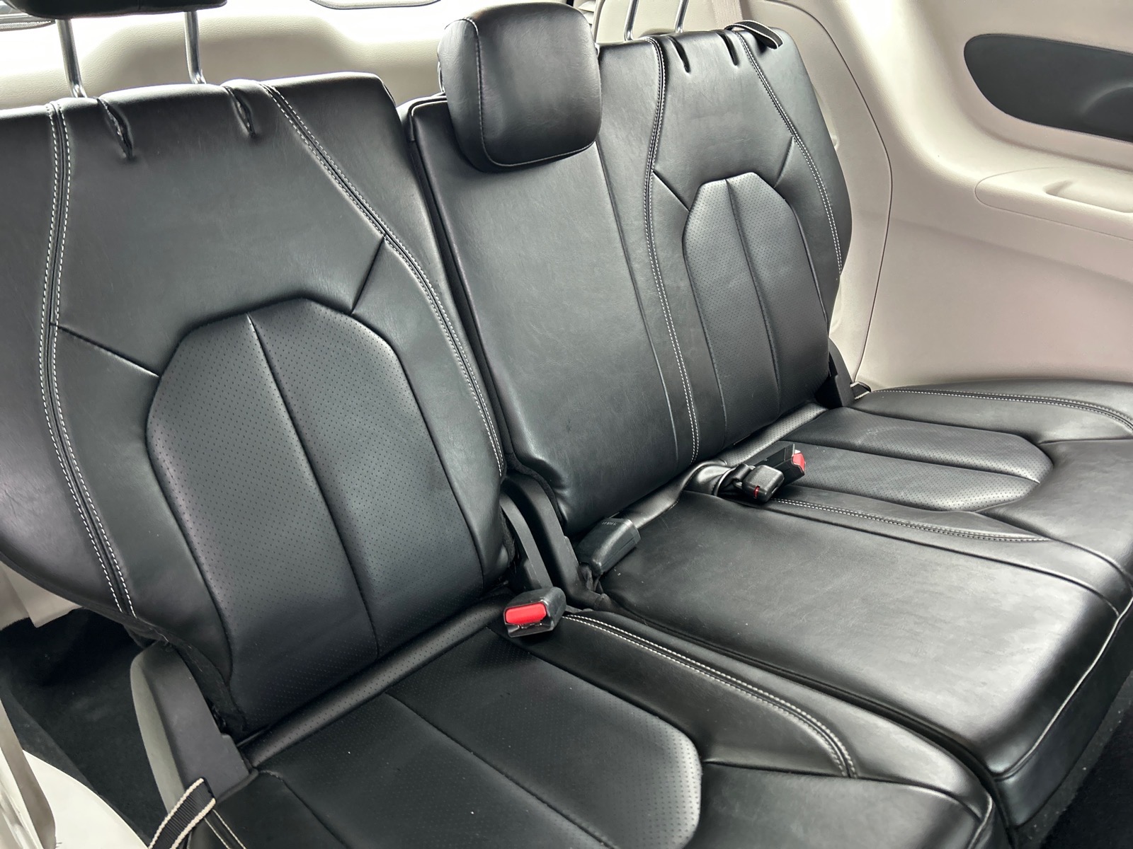 Used 2023 Chrysler Pacifica - photo 23