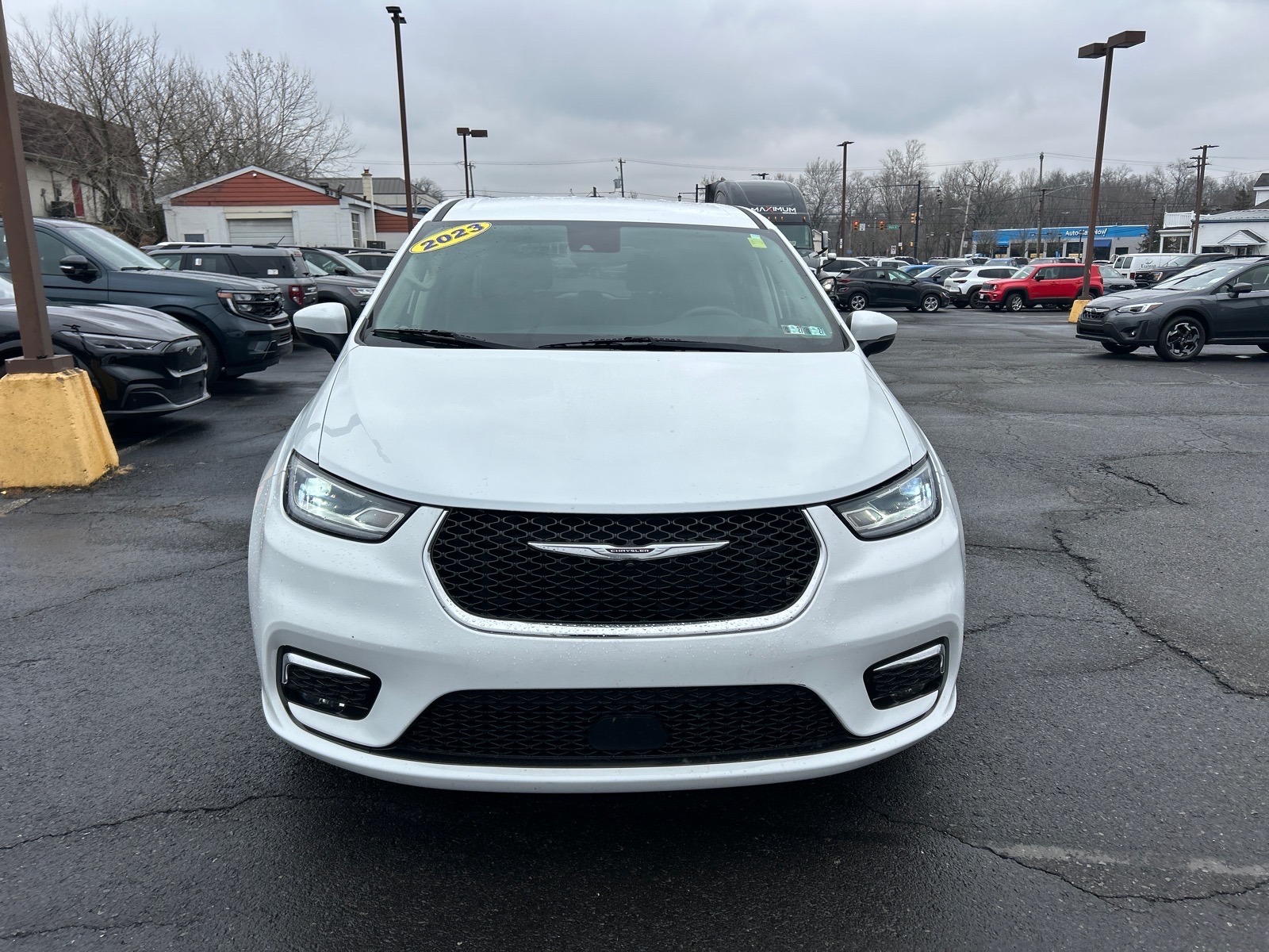Used 2023 Chrysler Pacifica - photo 25