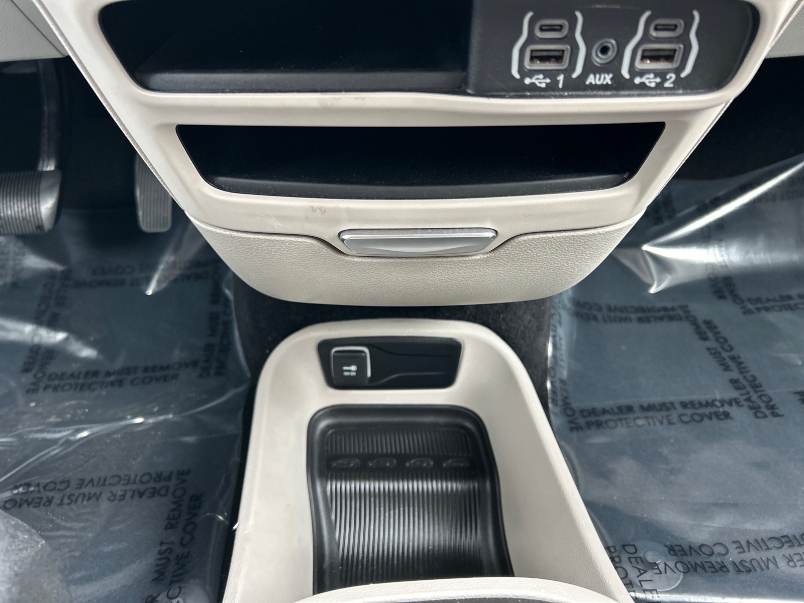Used 2023 Chrysler Pacifica - photo 33