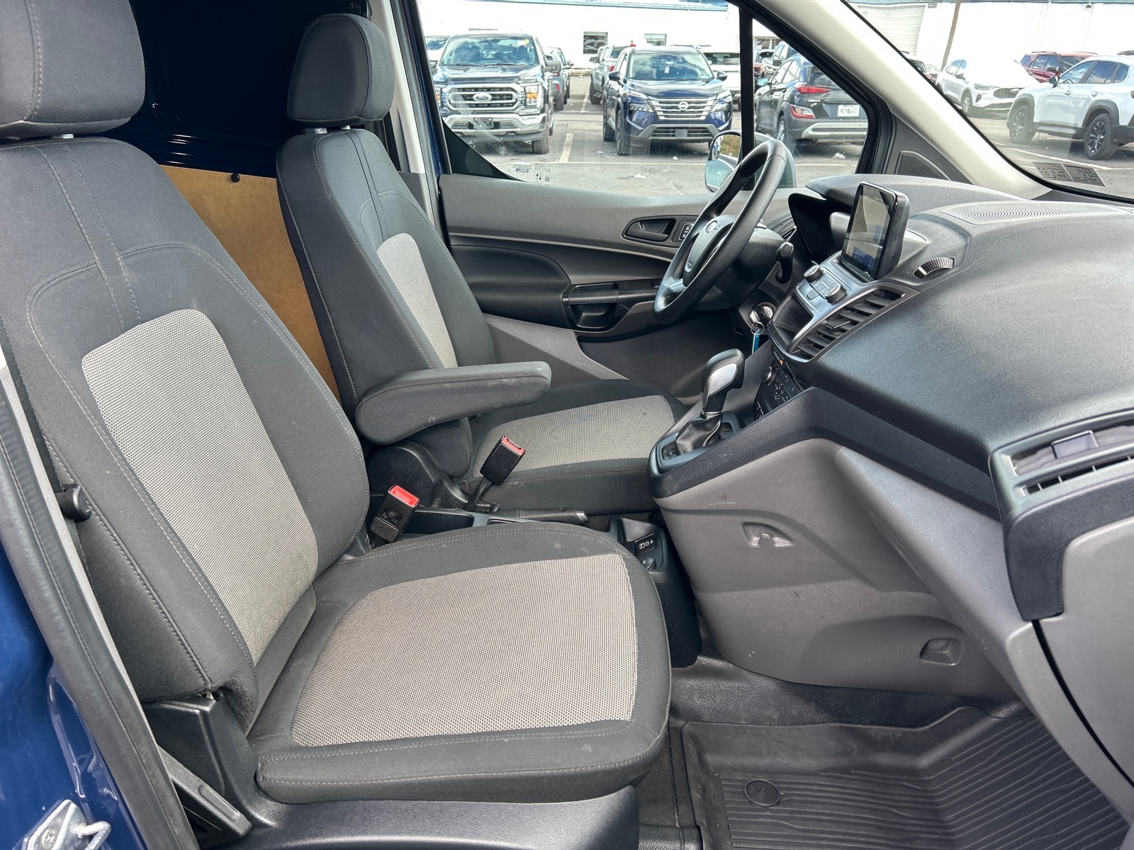 Used 2023 Ford Transit Connect - photo 18