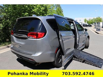 2019 Chrysler Pacifica FWD Minivan for sale #CPB25101 - photo 2