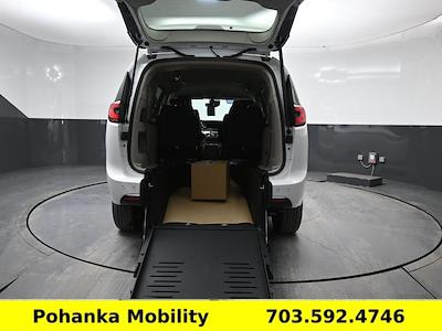 2024 Chrysler Pacifica FWD Minivan for sale #CPB25334 - photo 1