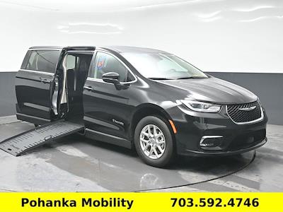 Used 2024 Chrysler Pacifica Touring L Minivan for sale #CPB25348 - photo 1