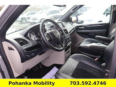 Used 2018 Dodge Grand Caravan - photo 1