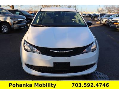 Used 2024 Chrysler Voyager LX Minivan for sale #CPB25353 - photo 2