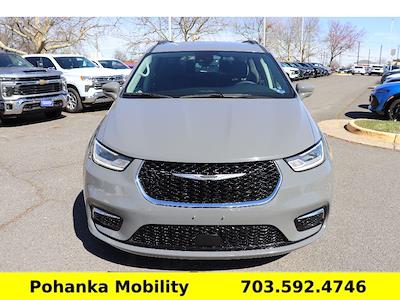 Used 2022 Chrysler Pacifica - photo 1