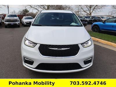 Used 2024 Chrysler Pacifica - photo 1