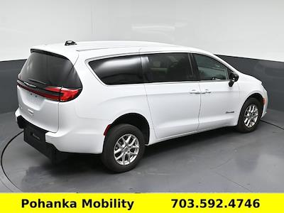 2024 Chrysler Pacifica FWD Minivan for sale #CPB26323 - photo 2
