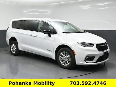 2024 Chrysler Pacifica FWD Minivan for sale #CPB26323 - photo 1