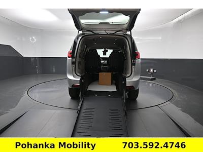 2024 Chrysler Pacifica FWD Minivan for sale #CPB26382 - photo 2