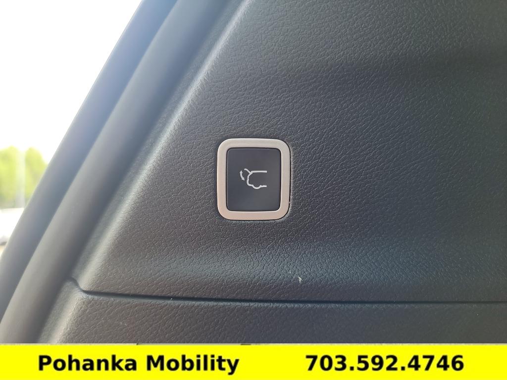 Used 2025 Chrysler Pacifica - photo 30