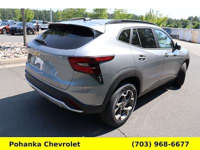 2025 Chevrolet Trax FWD SUV for sale #TSC276022 - photo 2