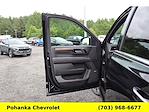 New 2025 Chevrolet Suburban High Country 4WD SUV for sale #TSR323395 - photo 21