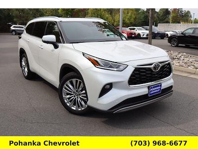 Used 2024 Toyota Highlander Platinum AWD SUV for sale #TSR349161A - photo 1