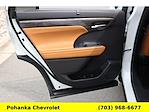 Used 2024 Toyota Highlander Platinum AWD SUV for sale #TSR349161A - photo 28