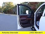 2017 Chevrolet Silverado 2500 Crew Cab 4WD Pickup for sale #TSZ291472A - photo 17