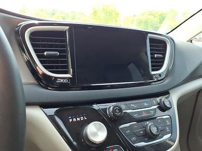 2023 Chrysler Pacifica FWD Minivan for sale #5J3194 - photo 2