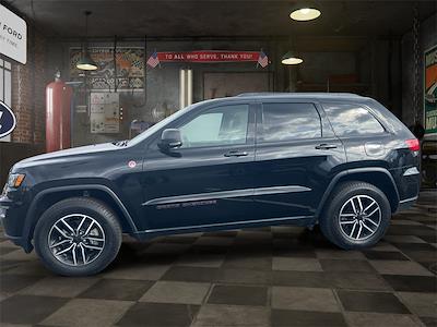 Used 2020 Jeep Grand Cherokee - photo 1