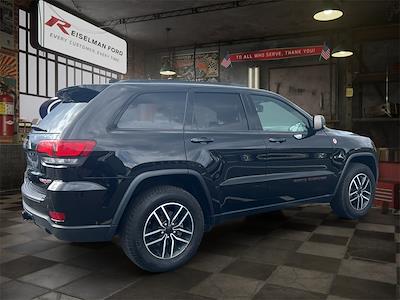 Used 2020 Jeep Grand Cherokee - photo 1