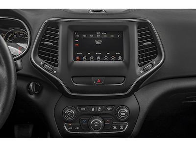 Used 2019 Jeep Cherokee - photo 1