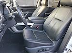 Used 2018 Nissan Titan SV Crew Cab for sale #3E35293Z - photo 12