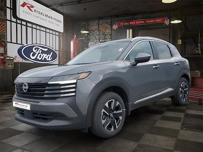 Used 2025 Nissan Kicks - photo 1