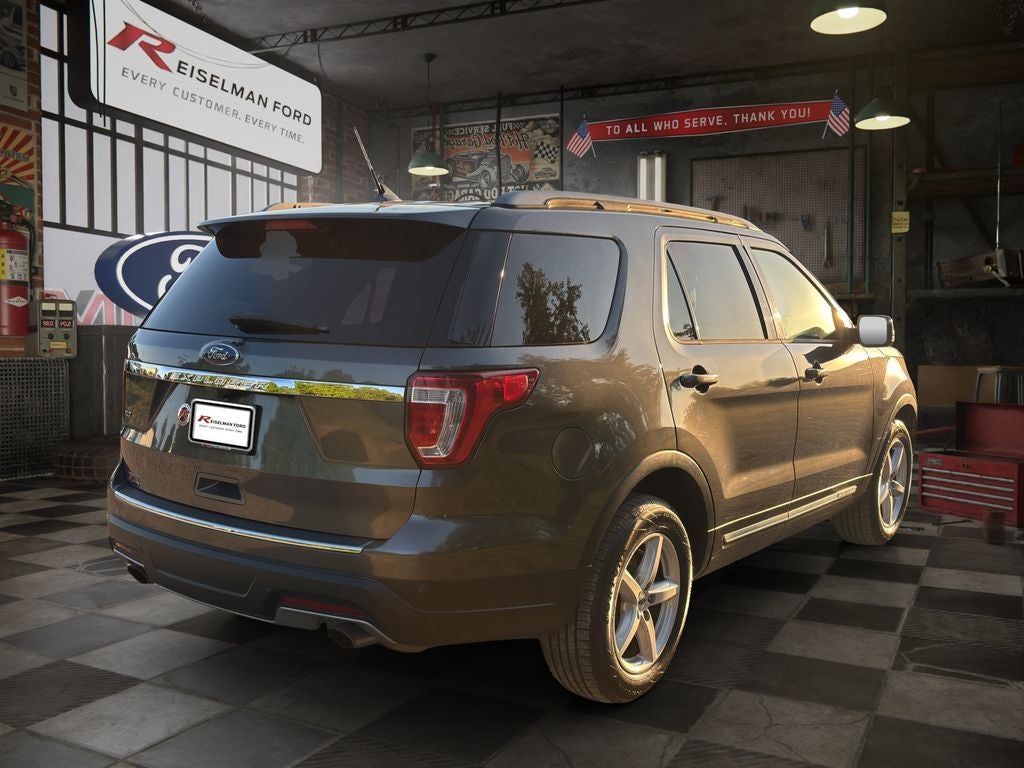 Used 2018 Ford Explorer - photo 8