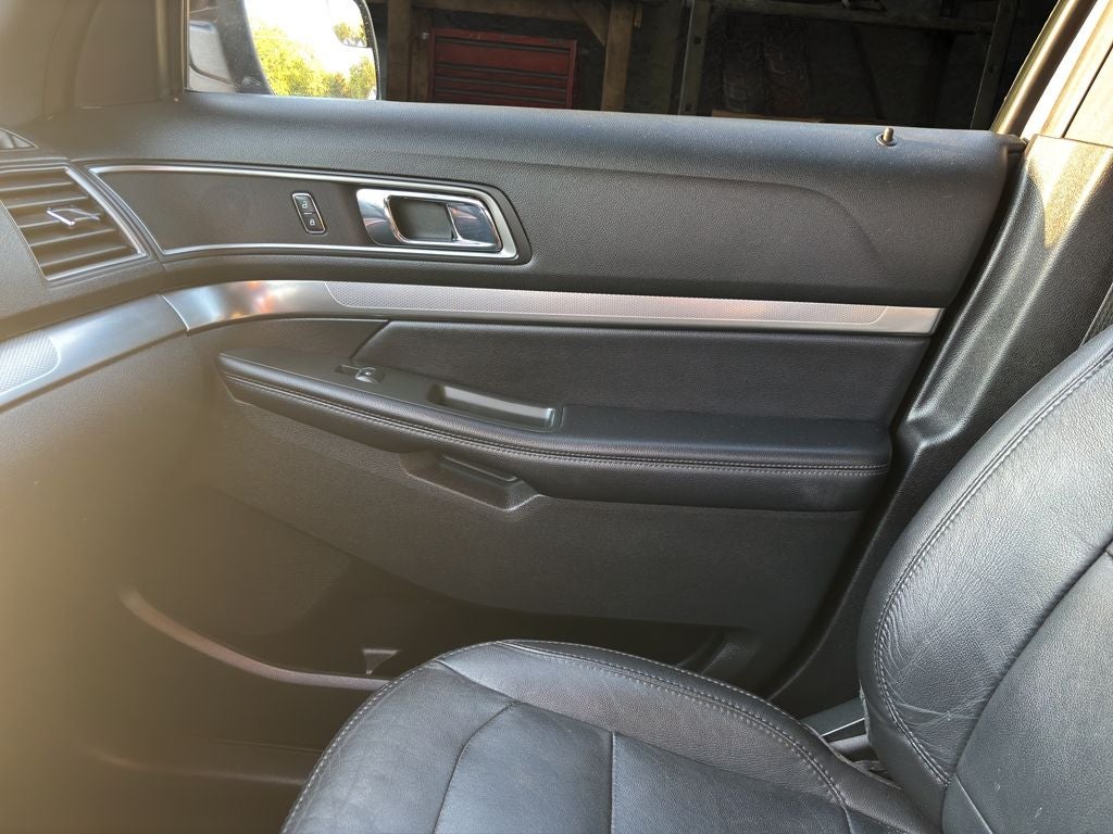 Used 2018 Ford Explorer - photo 13