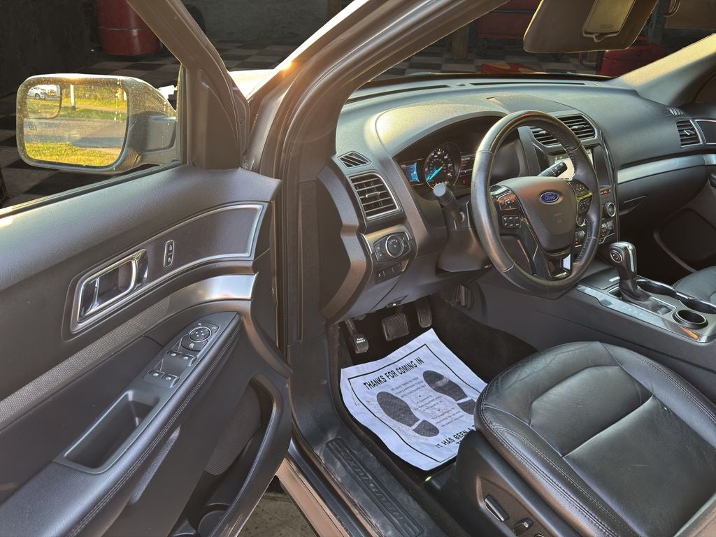 Used 2018 Ford Explorer - photo 19
