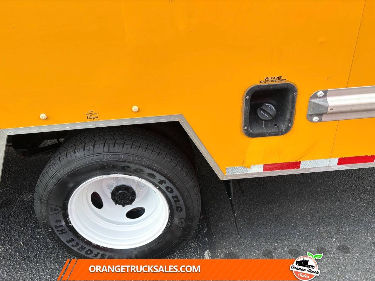 Used 2021 Ford E-350 - photo 11