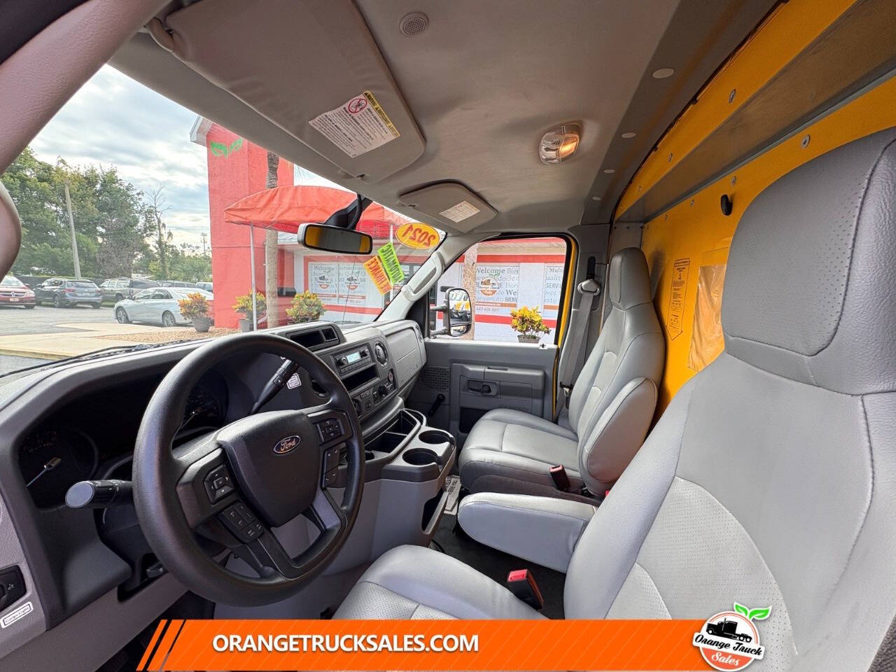 Used 2021 Ford E-350 - photo 13