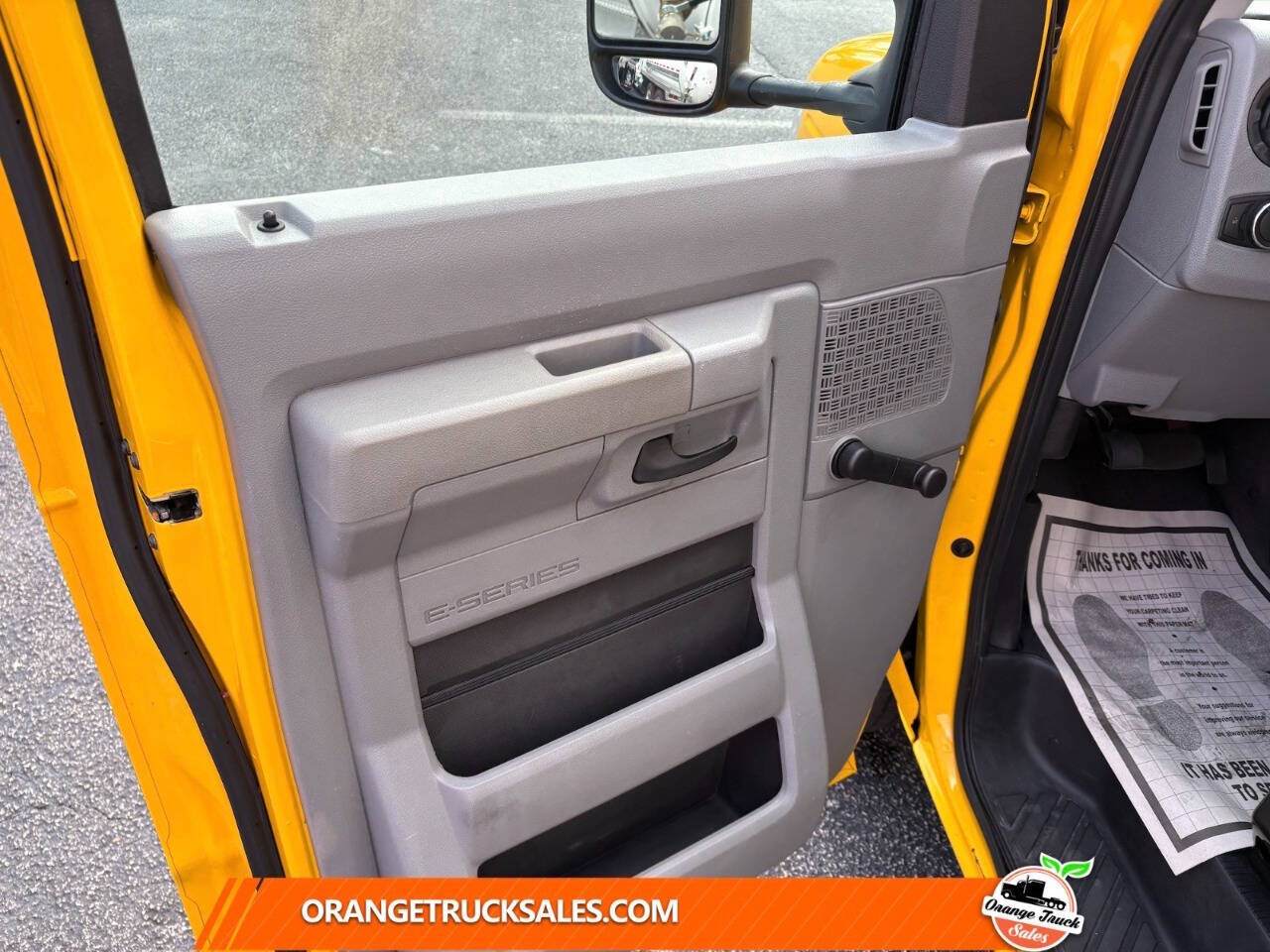 Used 2021 Ford E-350 - photo 14