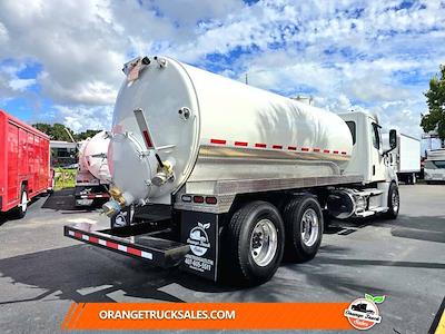 Used 2024 Freightliner Cascadia Tanker Truck for sale #2736 - photo 2