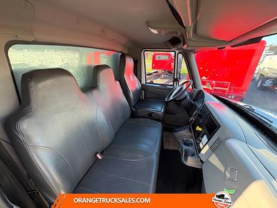 Used 2019 International DuraStar 4300 - photo 1